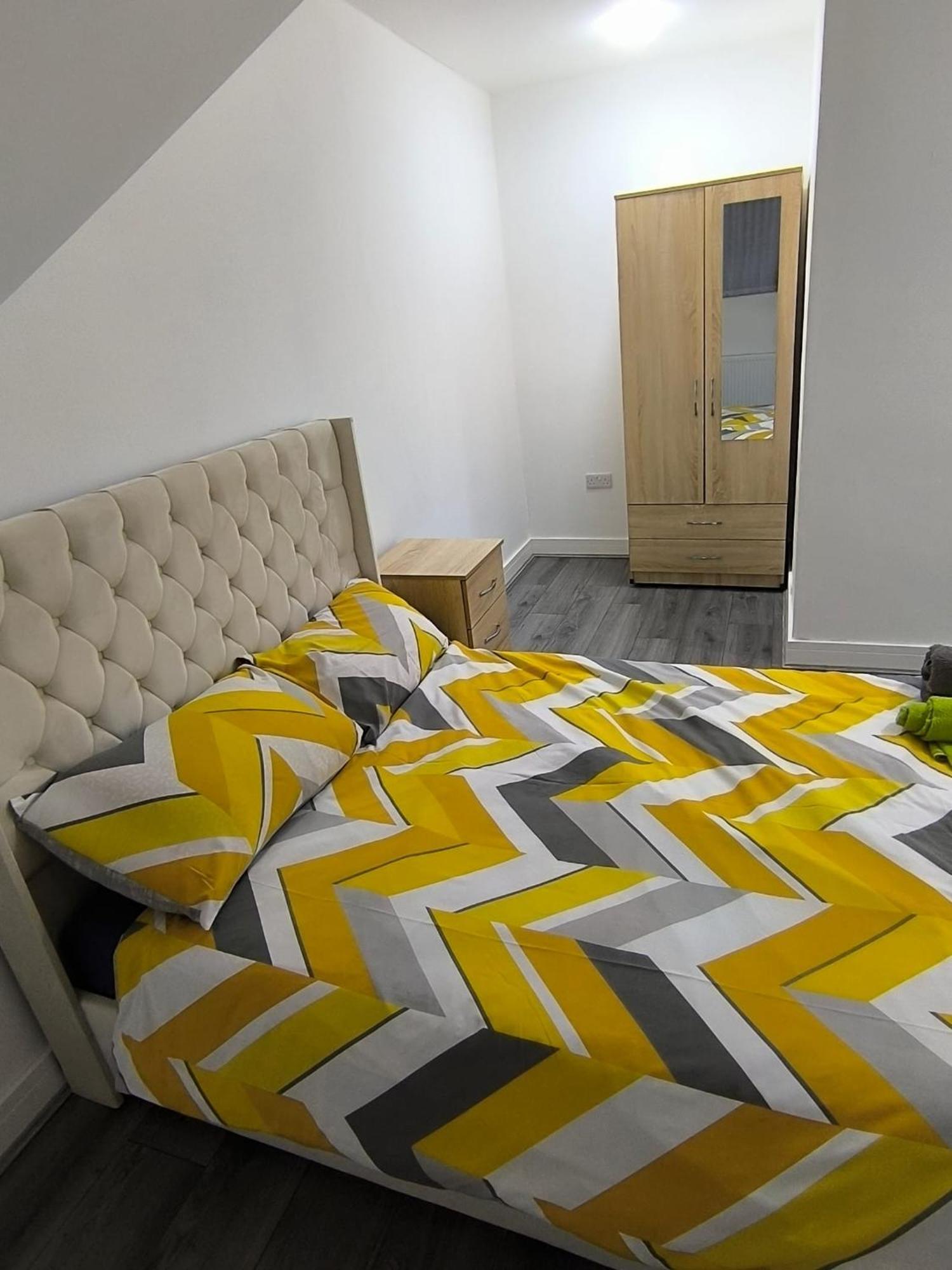 Spacious Full Home - Perfect For Families & Groups Oldbury  Eksteriør billede